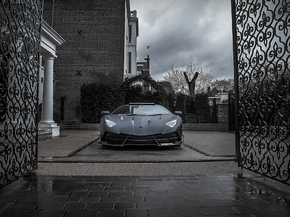 Lamborghini Aventador