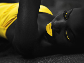 Girl black-yellow | Девушка
