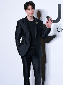Lee Dong-wook | Ли Дон-ук