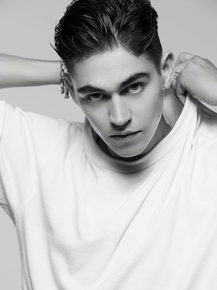 Hero Fiennes Tiffin | Хиро Файнс-Тиффин