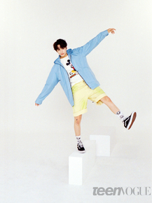 Tomorrow X Together - Teen Vogue (Коллекция постеров №1): Huening Kai