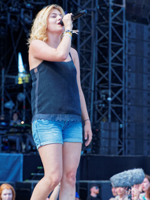 Louane | Луан Эмера