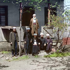 Муллы в мечети Азизия. Батум