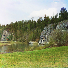 Камень