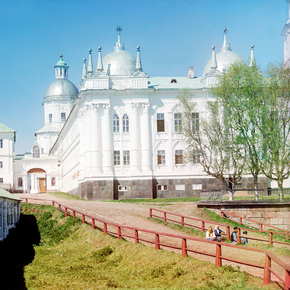 Главный корпус монастыря препод. Нила Столбенского