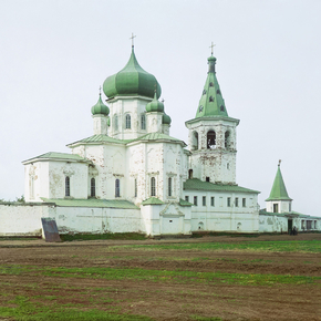 Троицкий мужской монастырь в г. Тюмени. Церковь Петра и Павла Троицкий мужской монастырь в г. Тюмени. Церковь Петра и Павла