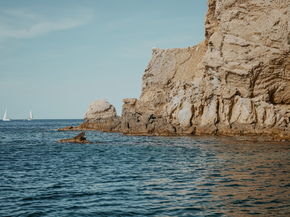 Море