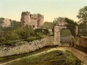 Carisbrocke, the castle, Isle of Wight, England Carisbrocke, the castle, Isle of Wight, England
