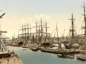 Docks and shipping, Hamburg, Germany
