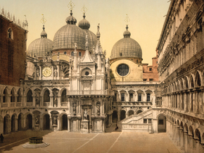 A court in the Doges' Palace, Venice, Italy A court in the Doges' Palace, Venice, Italy