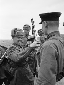 Советские военные