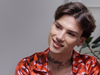 Категория постеров и плакатов Xolidayboy
