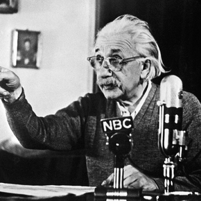 Albert Einstein | Альберт Эйнштейн