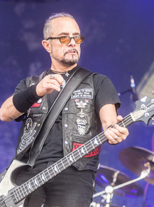 Overkill - D. D. Verni