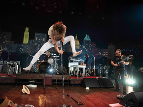 Cage the Elephant