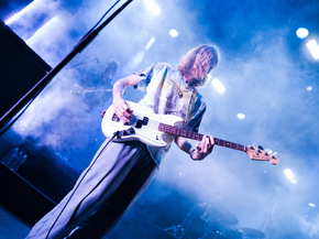 Cage the Elephant