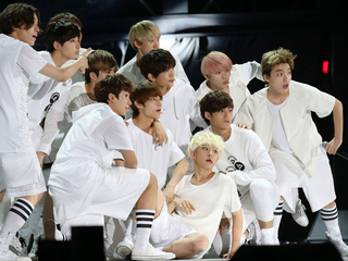 Категория постеров и плакатов Seventeen