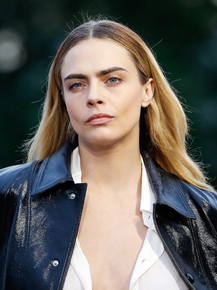 Cara Delevingne | Кара Делевинь