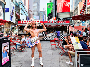Carol M. Highsmith | Кэрол М. Хигсмит - Naked Cowboy в Нью-Йорке