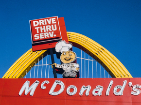 John Margolies | Джон Марголис - Вывеска ресторана McDonald's, Альфран-стрит, Грин-Бей