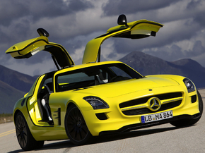 Mercedes-Benz SLS AMG
