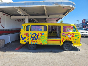 Volkswagen Retro VW T1 - Хиппи фургон