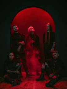Lorna Shore