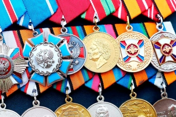 Объёмное багетное оформление