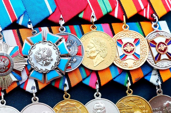 Объёмное багетное оформление